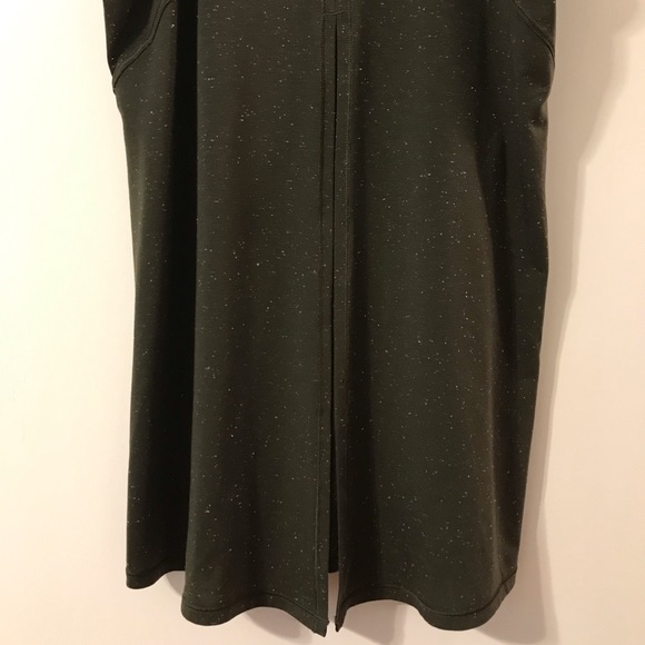 Lululemon Goal Up Tank - Dark Olive/White - Size 6 - Picture 3 of 5